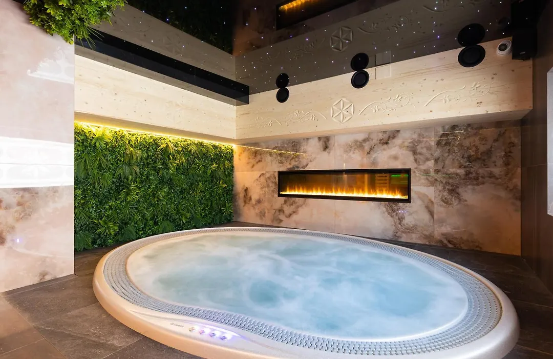 Tatry Residence & Spa-1